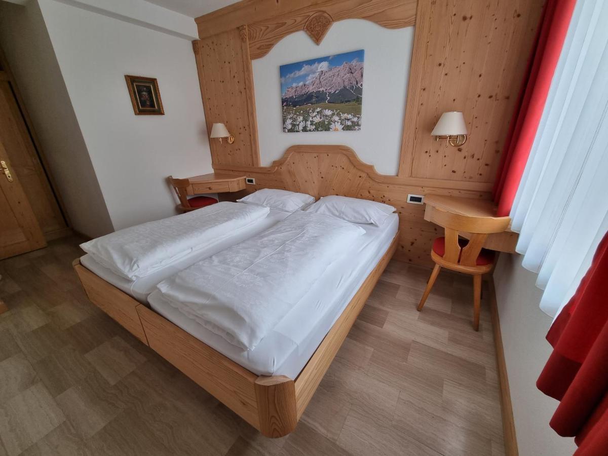 Residence Riposo Colfosco Eksteriør bilde