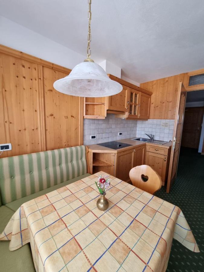 Residence Riposo Colfosco Eksteriør bilde